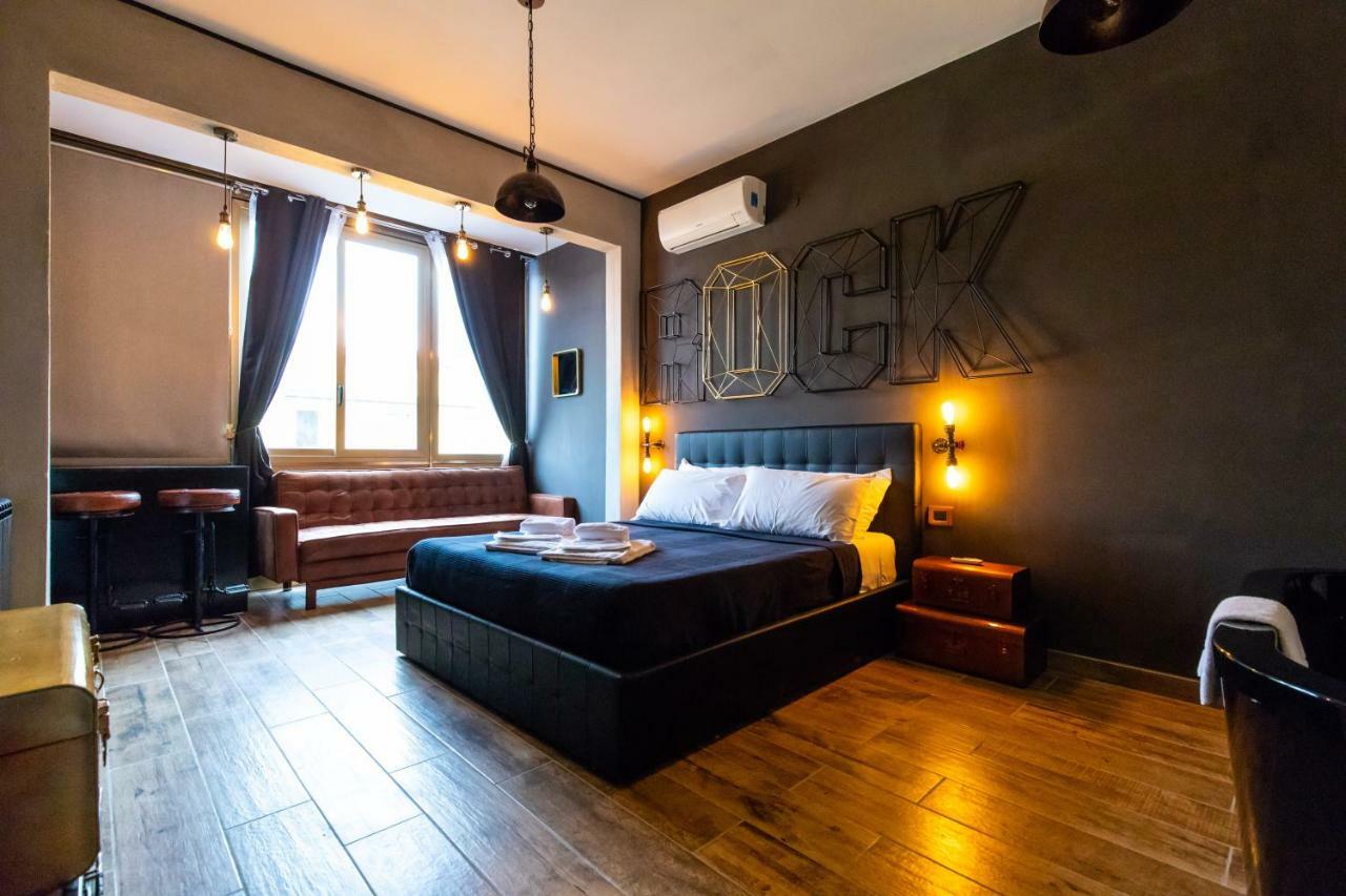 La Perla Nera Suites&happiness Casa vacanze Napoli
